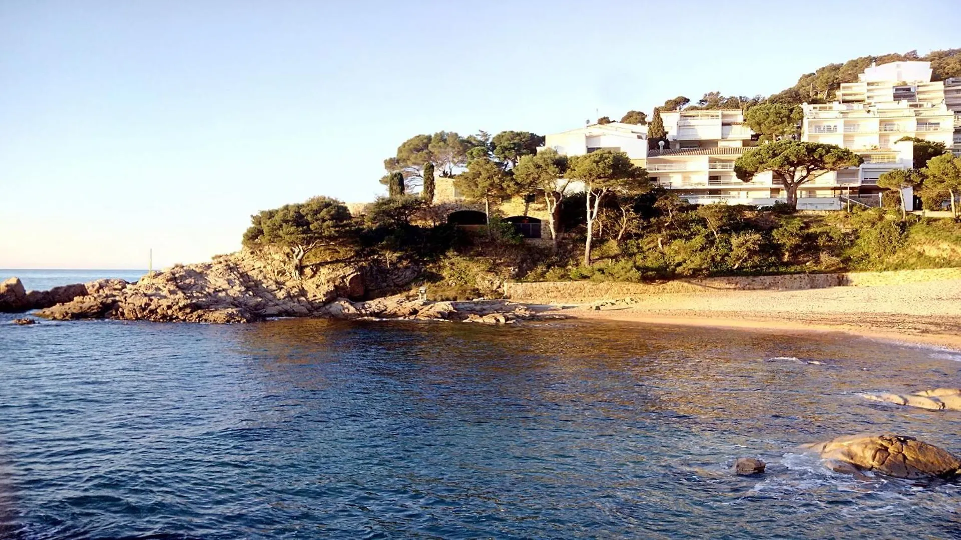 ⭑ Sea Views + Private Beach. What Else? ⭑ Tossa de Mar