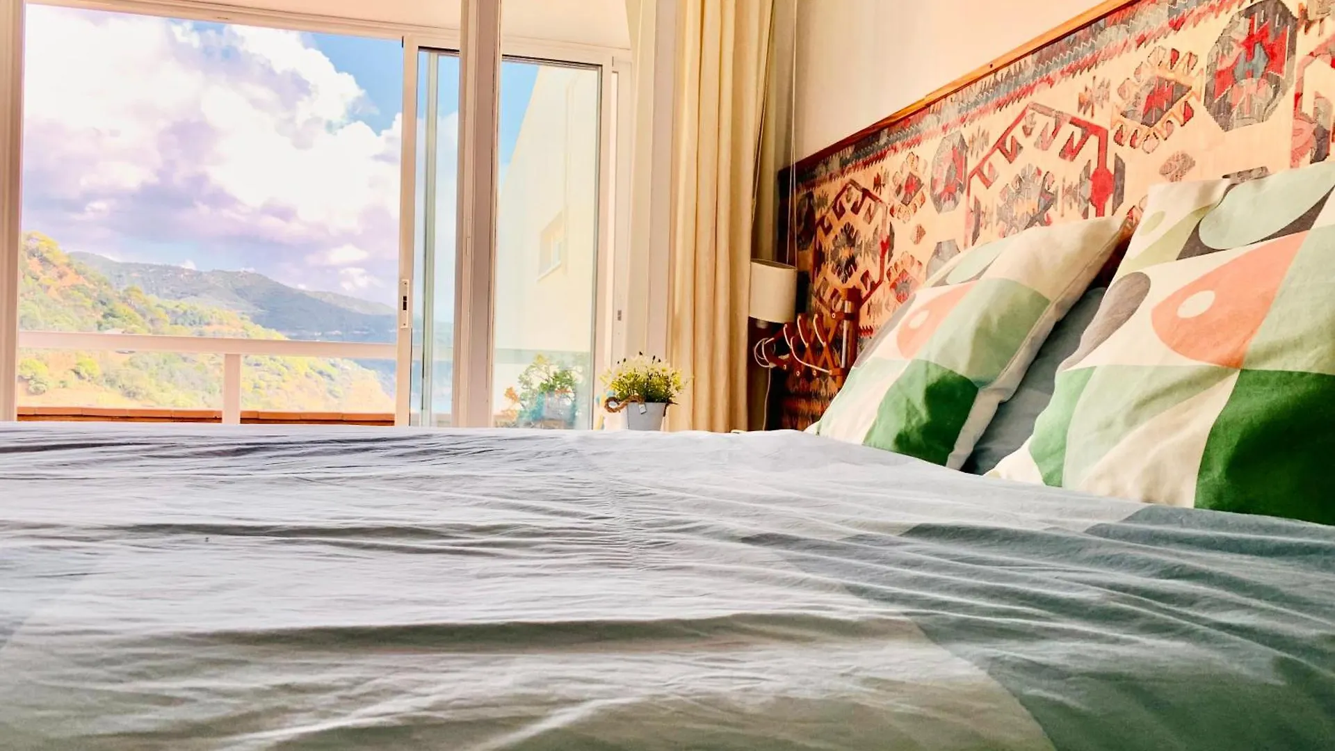 ⭑ Sea Views + Private Beach. What Else? ⭑ Tossa de Mar 0*,