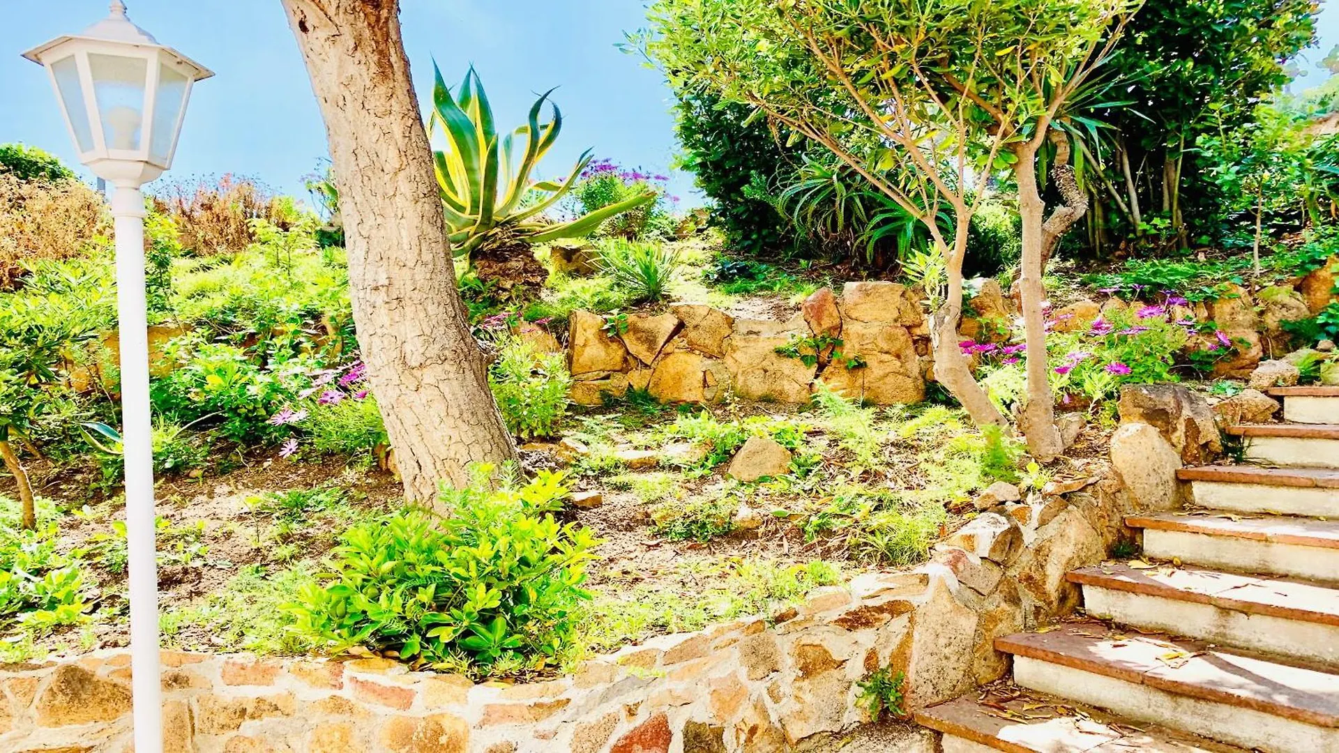 Apartment ⭑ Sea Views + Private Beach. What Else? ⭑ Tossa de Mar